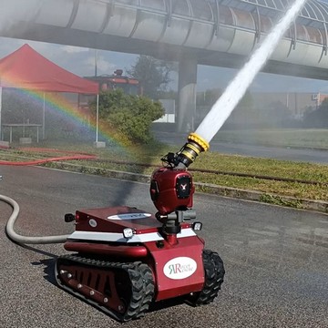 Robot antincendio e soccorso radiocomandati